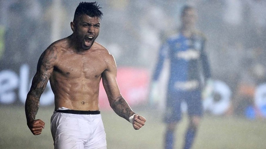 Sabor agridoce do jogo de ida tornou-se azedo para a torcida santista