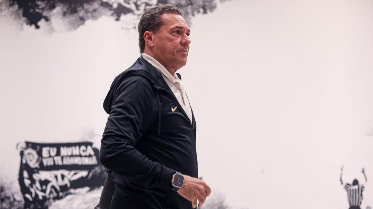 Luxemburgo%20defende%20Neymar%20e%20revela%20proposta%20do%20Santa%20Cruz