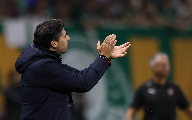 Abel Ferreira durante o confronto entre Palmeiras e LDU pela Libertadores Abel Ferreira durante o confronto entre Palmeiras e LDU pela Libertadores