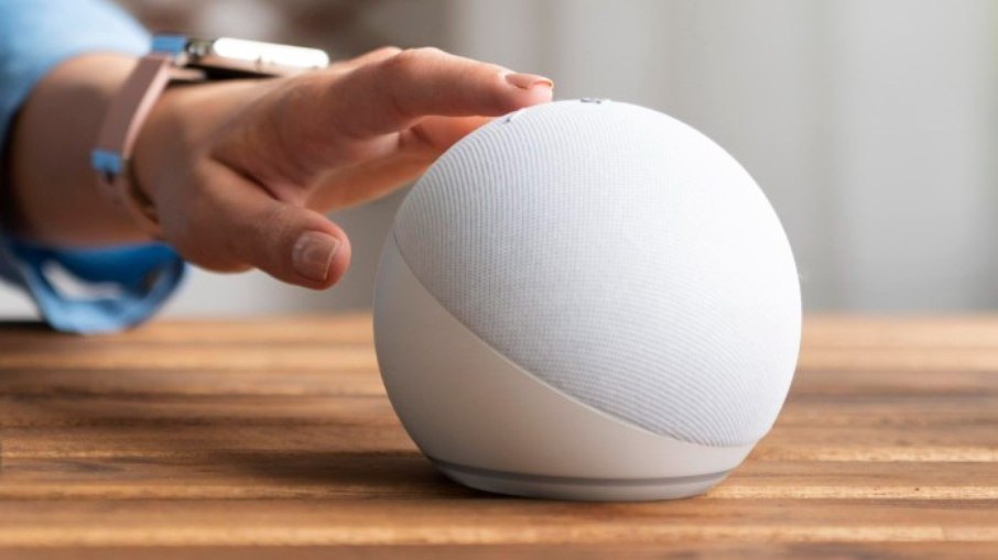 O Echo Dot 4ª Geração é um Smart Speaker com Alexa