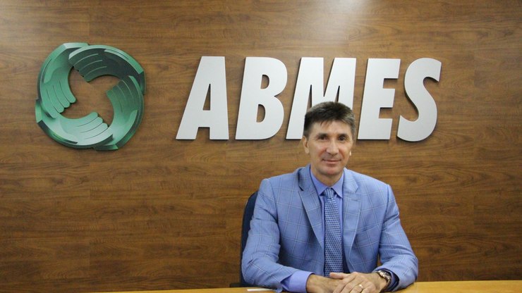 ABMES 44 anos: transformando a educação superior