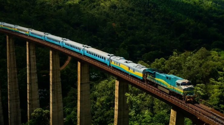 Conheça 5 roteiros de trem que unem turismo e história