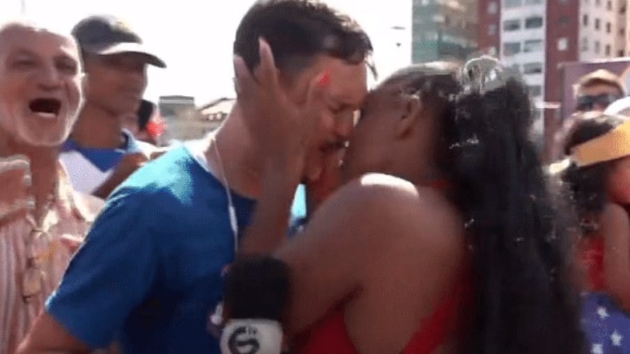 Repórter se pronuncia após beijo roubado em transmissão do Carnaval