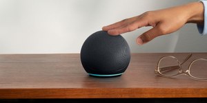 Qual é o melhor dispositivo da assistente Alexa para você?