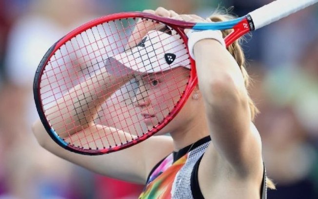 Rybakina leva virada em seu 1º jogo após título de Wimbledon