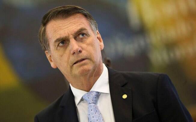 Bolsonaro disse que precisa ser cauteloso com concursos públicos
