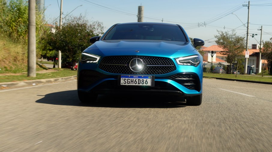 Mercedes-Benz CLA 200 AMG Line Mercedes-Benz CLA 200 AMG Line