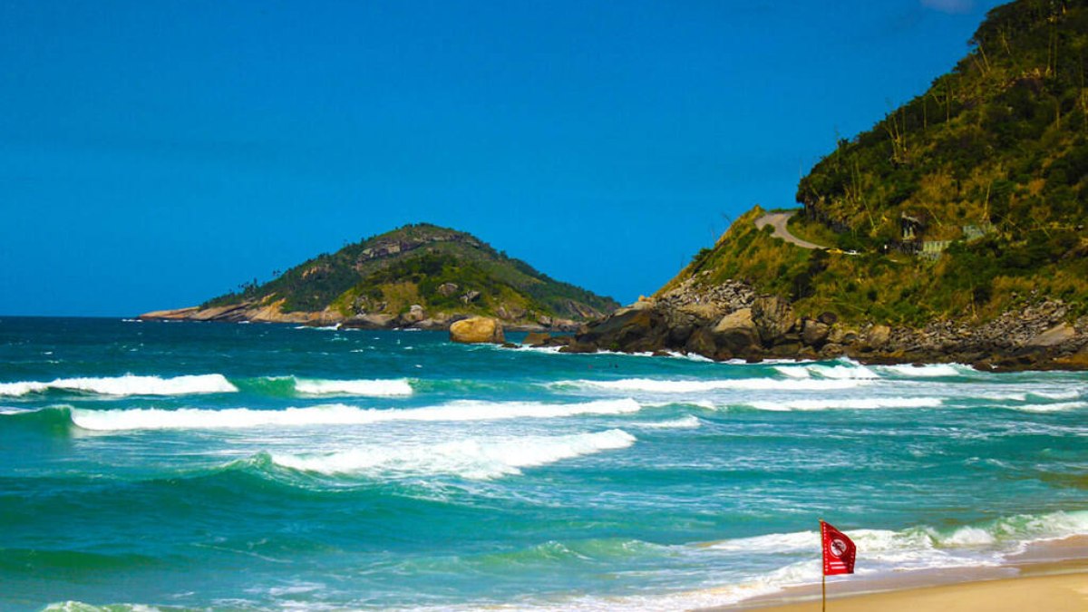 Transcarioca reúne praias, florestas e cartões-postais em 180 km