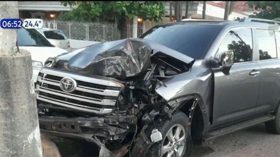 Oscar Cardozo sofreu acidente de carro no Paraguai