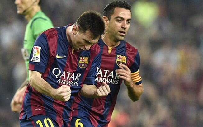 Messi elogia Xavi e admite desejo de voltar ao Barcelona: 'É minha casa'