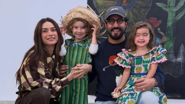 Thaila Ayala faz desabafo sobre crescimento dos filhos