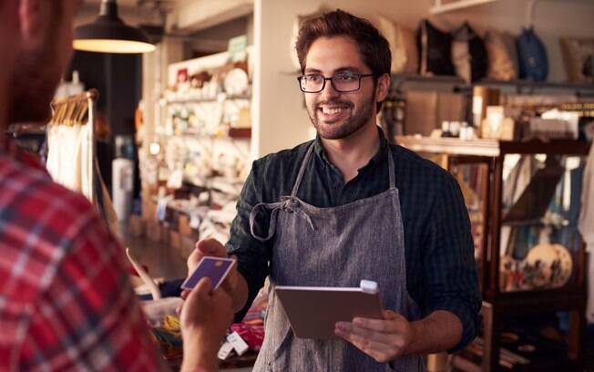 Fazer o follow-up e entender os descontentamentos dos clientes pode ajudar a empresa a vender mais