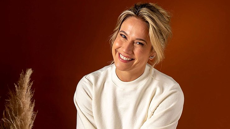 Fernanda Gentil ganha programa nos EUA após cobertura da Copa