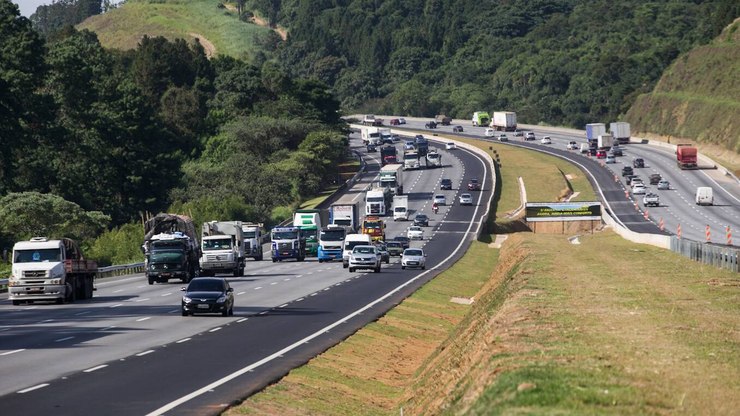 Páscoa: saída do feriado aumenta o movimento nas rodovias