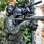Enquanto um Policial do COE inicia sua progressão de terreno com seu rifle calibre 5.56, ele recebe cobertura de um atirador de elite que usa um rifle de longa distância calibre 7.62. Foto: Major PM Luis Augusto Pacheco Ambar