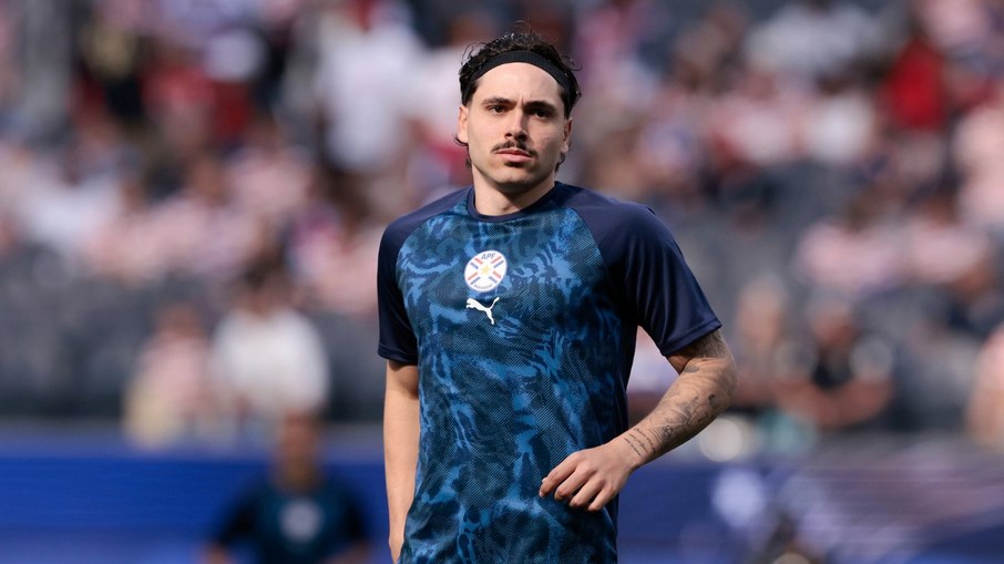Maurício marcou o primeiro gol do Paraguai no Mundial Maurício marcou o primeiro gol do Paraguai no Mundial
