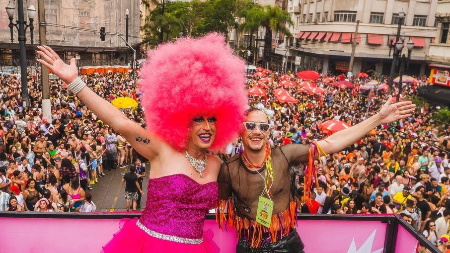 O bloco Minhoqueens surgiu em 2016, como o primeiro bloco drag de São Paulo