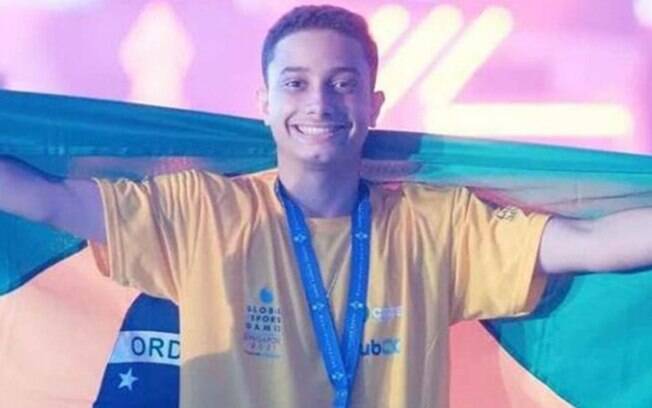 ‘Representar o Brasil foi um sonho realizado’, conta João Victor, campeão mundial de eFootball PES