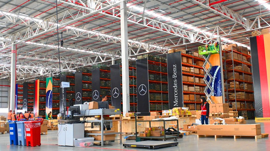 Centro de distribuição de peças (Mercedes -Benz - Itupeva -SP)