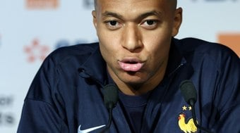 Mbappé quase reforçou gigante da Premier League, mas PSG barrou