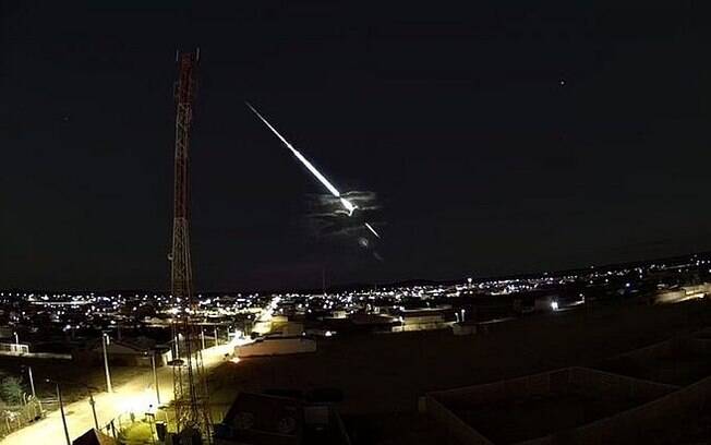 Meteoro foi visto no Sertão de Pernambuco na noite da quarta-feira (15)