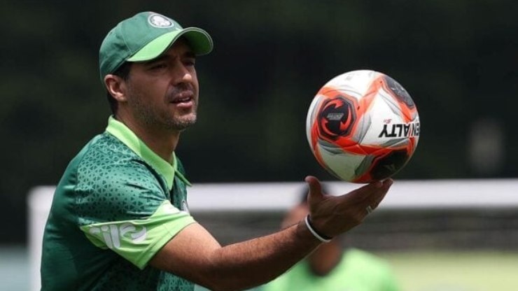 Abel Ferreira tem aproveitamento a favor em finais pelo Palmeiras