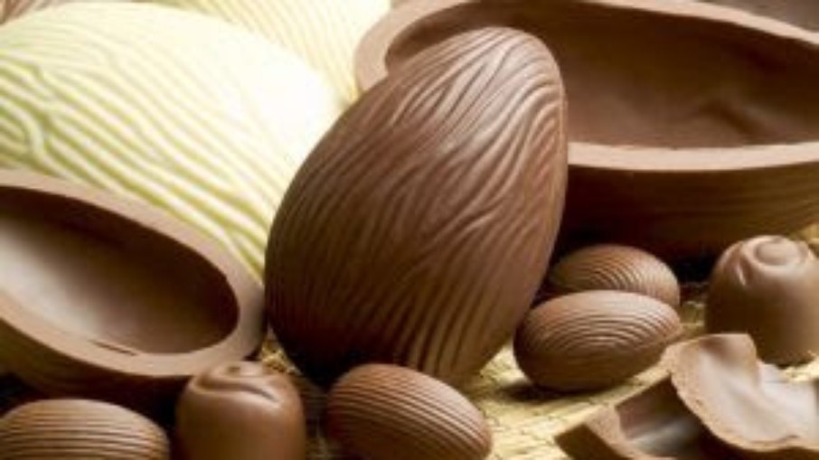 Páscoa: como incluir o chocolate na rotina sem furar a dieta e turbinar a saúde 