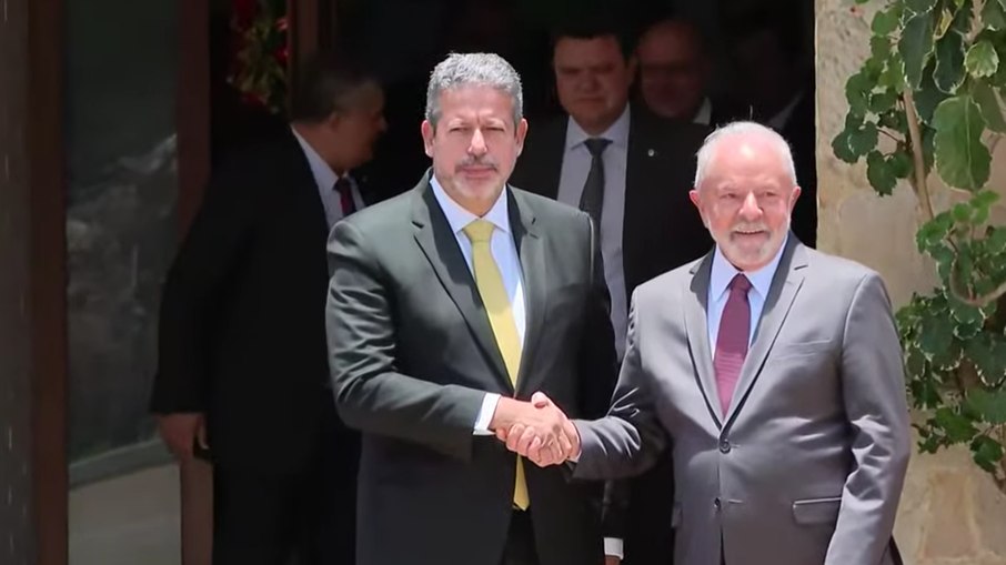 Lula e Lira se encontram pela primeira vez após a vitória do petista nas eleições 2022