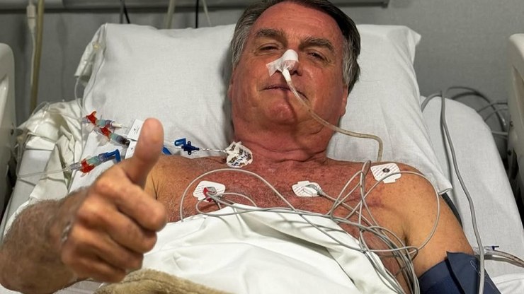Bolsonaro deve ter alta nos próximos dias, diz novo boletim