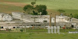 Papuda está abaixo do nível para prender Bolsonaro, diz governo