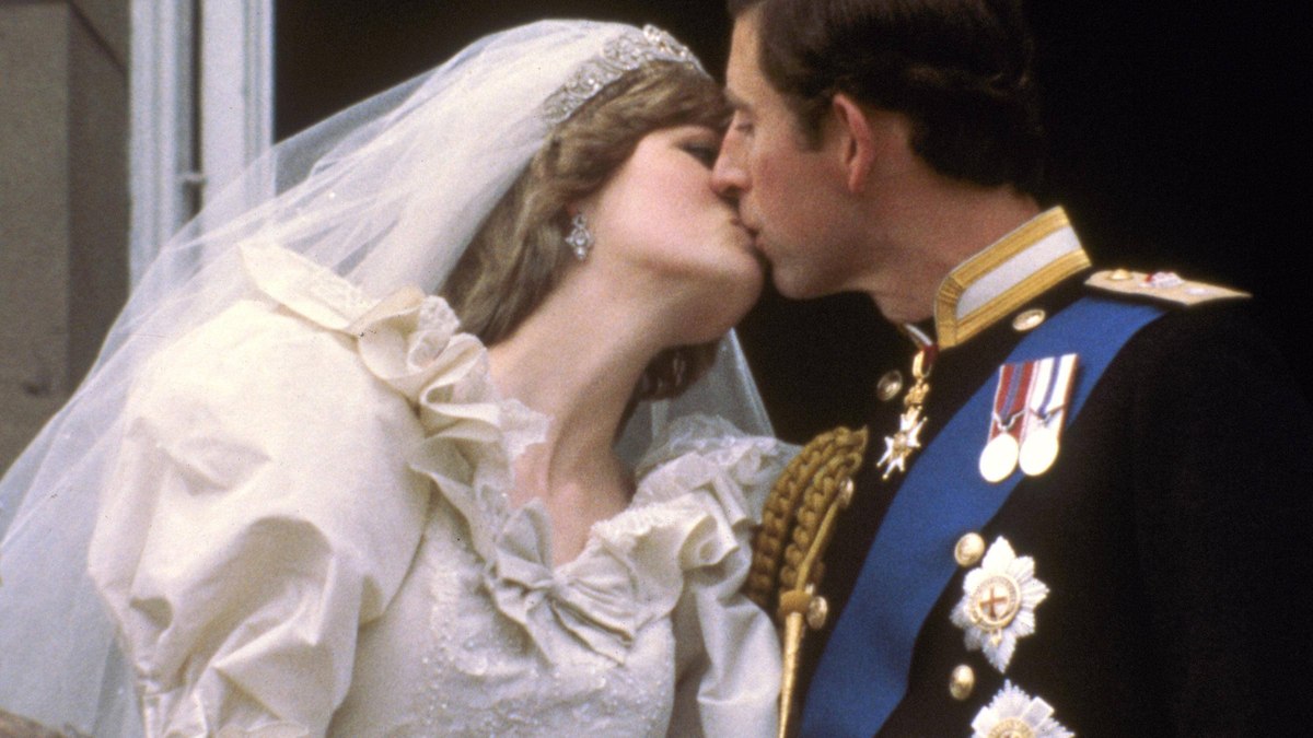 Família Real: trecho de livro expõe crise após morte de Diana