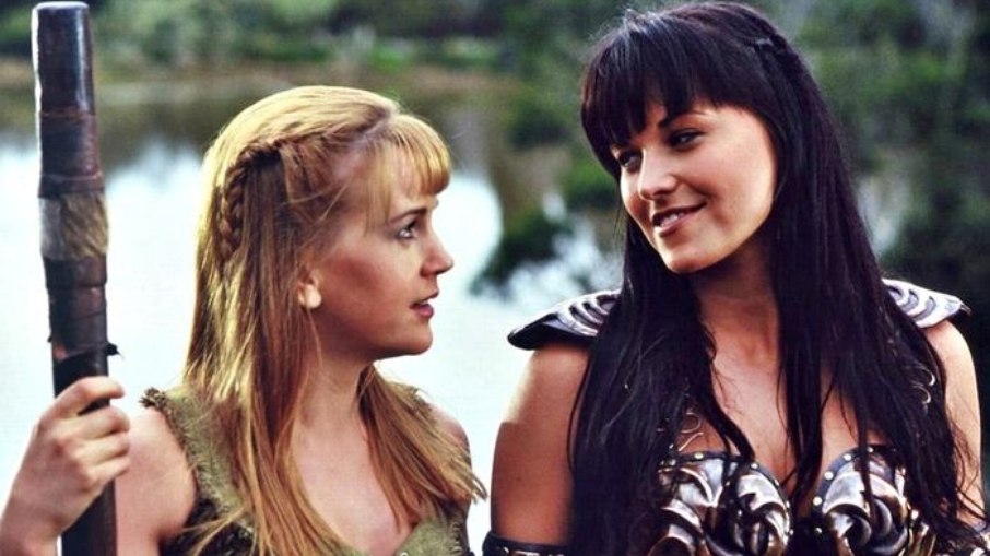 Xena confirma romance lésbico nas HQs 24 anos depois da estreia. Xena confirma romance lésbico nas HQs 24 anos depois da estreia.