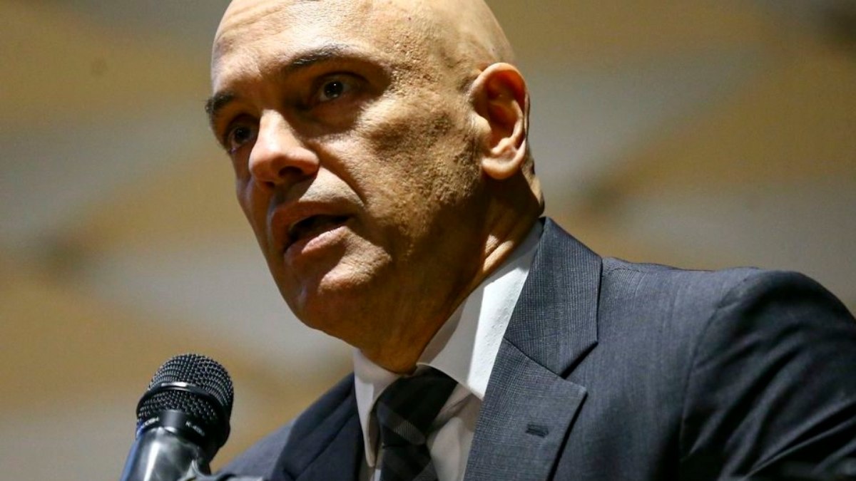 Reportagem aponta investigações suspeitas feitas pelo ministro Alexandre de Moraes