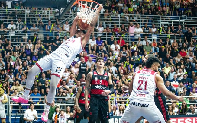 Franca supera Flamengo e fica a uma vitória do título do NBB