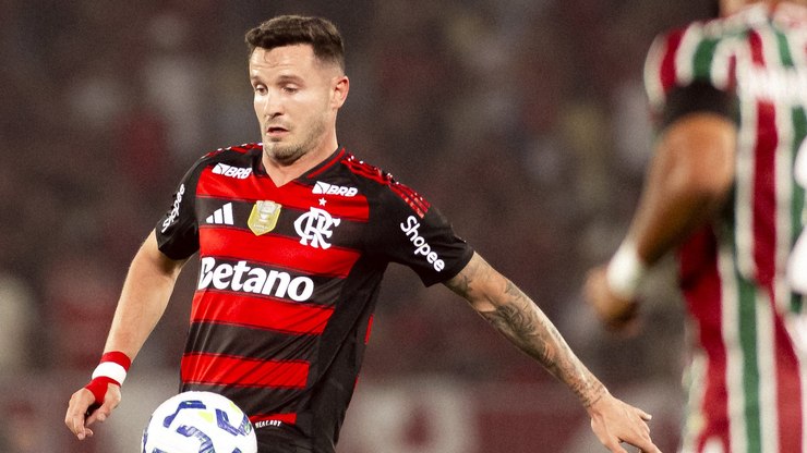 Sa%C3%BAl%20compara%20torcida%20do%20Fla%20com%20a%20do%20Real%20Madrid%3A%20%22%C3%89%20maior%22