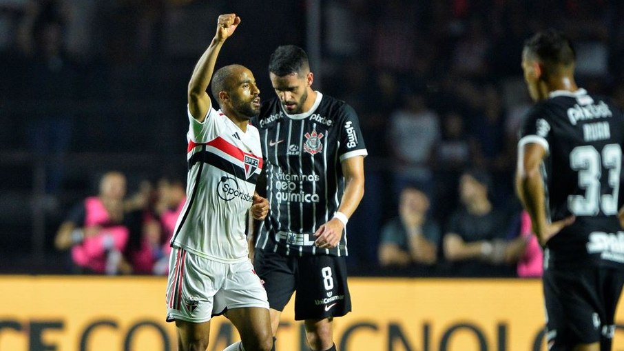 Lucas Moura marcou um dos gols da classificação do São Paulo