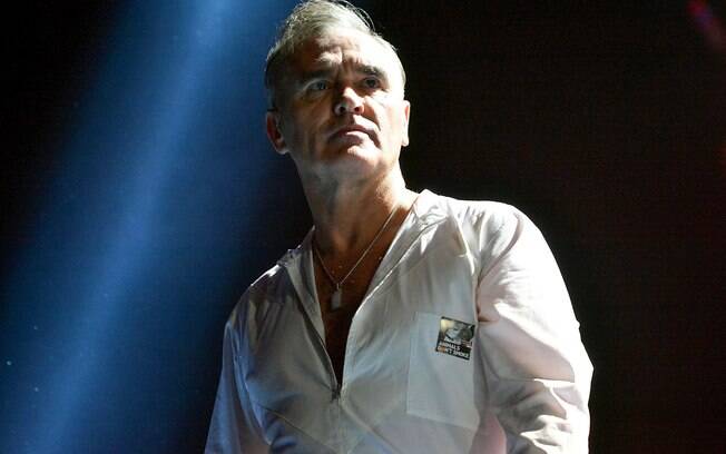 Morrissey lança nova música após dois anos e detalha álbum fortemente político prometido para meados de novembro