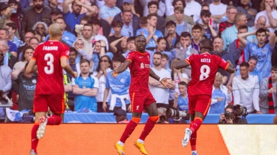 Manchester City perde para o Liverpool e está eliminado Manchester City perde para o Liverpool e está eliminado