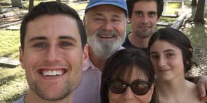 Filho de Rob Reiner é preso nos EUA suspeito de matar os pais