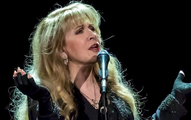 Stevie Nicks, do Fleetwood Mac, cancela show de última hora