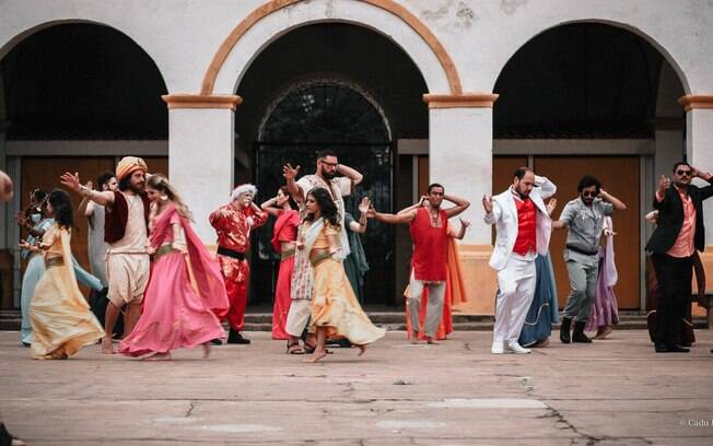 Inspirado em Bollywood, Banda Zaíra lança clipe da música 