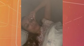 Poeta aparece de camisola no 