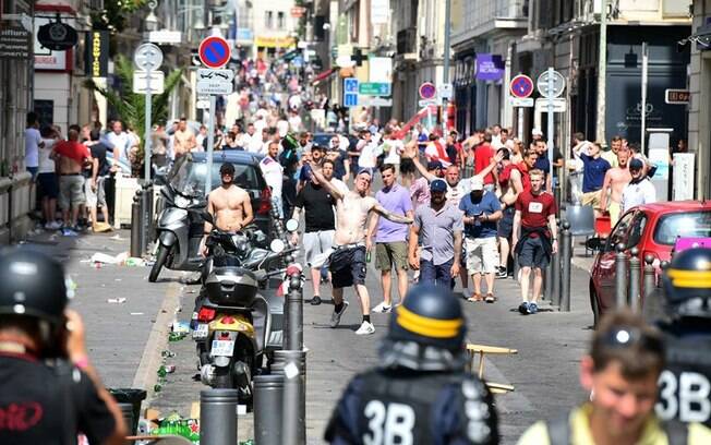 Hooligans em ação na Euro 2016