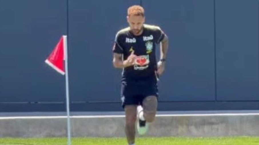 Neymar treina pela primeira vez nos EUA