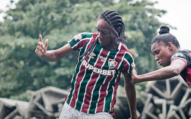 Fluminense arranca empate contra o Flamengo na reta final do clássico Fluminense arranca empate contra o Flamengo na reta final do clássico