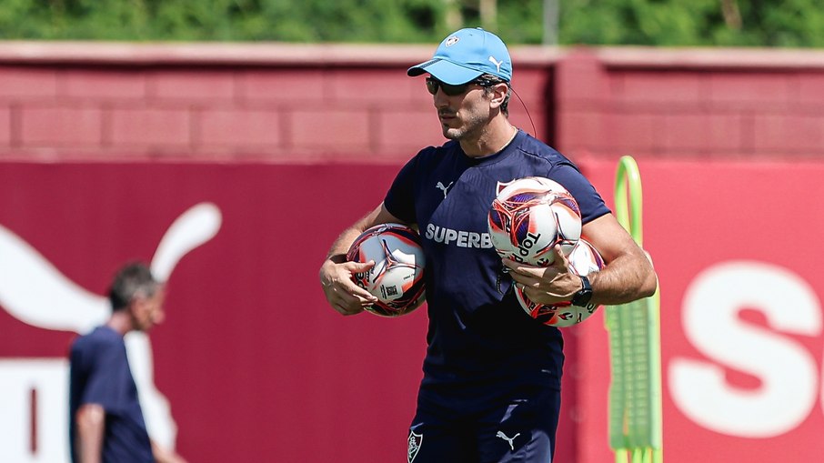 Sob o comando de Zubeldía, o Flu ficou no empate com o La Guaira, nesta terça