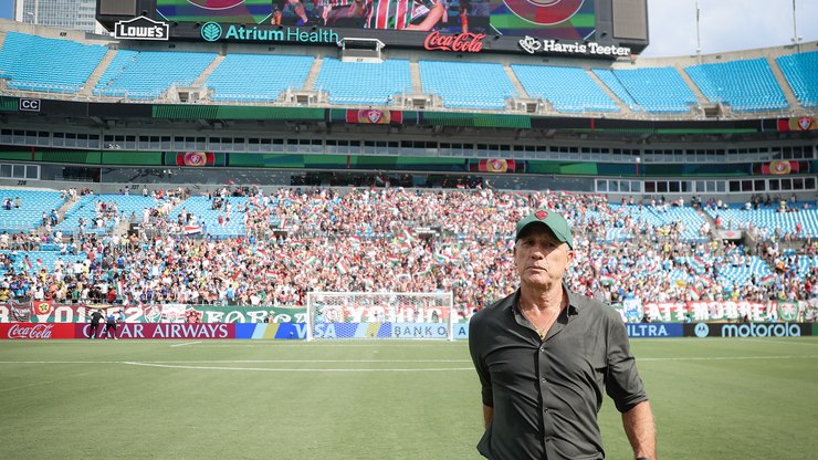 Patinho Feio e "Acabou o futebol": a 7ª passagem de Renato no Flu