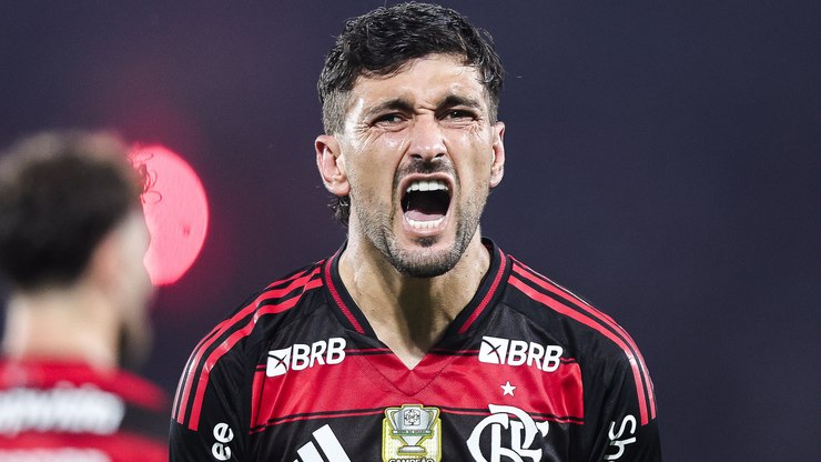 Arrascaeta sobre luta por taças: "Todo ano estamos brigando"