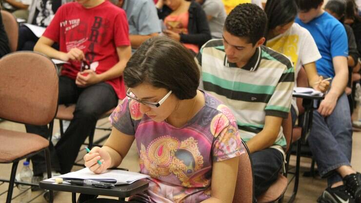 Rede Enem - Simulador das Notas de Corte do Sisu, do Prouni e do Fies -  Veja quantos pontos você precisa para Medicina, Engenharias, Administração,  Pedagogia, Direito e todos os cursos. É