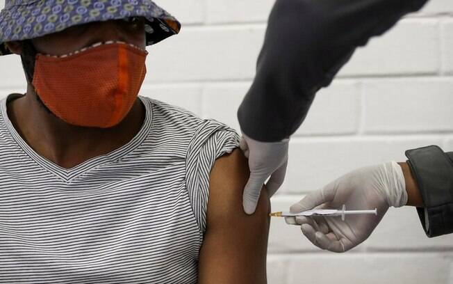 Coronavírus: por que nenhum país da África começou ainda a vacinar contra a covid-19